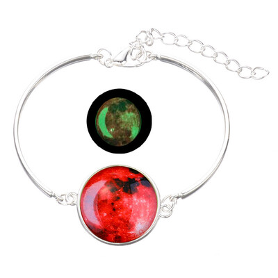 

New 1Pcs Glowing in the Dark Galaxy Moon Bracelet For Women Jewelry Luminous Bangle Bracelet Vintage Silver Color Chain