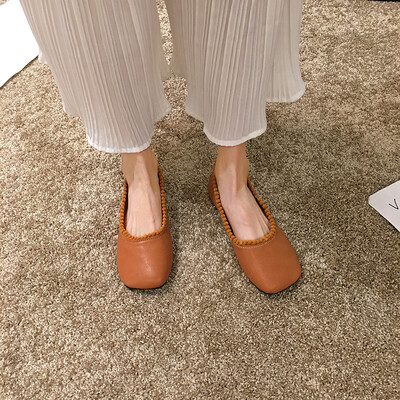 

Sprout single - shoe female autumn Korean version 100 students square - head grandma shoes flat - bottomed bean shoes girl