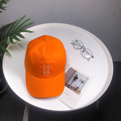 

2019 Korean version of mens&womens new hat letters Joker Cap casual sunscreen baseball cap outdoor visor tide