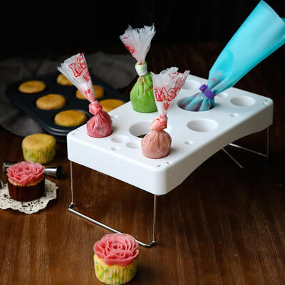 

Greensen Plastic Fondant Cake Nozzle Tips Bags Stand Holder Baking Pastry Tools Accessory
