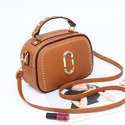 

Womens new fashion Korean version of Joker personality bag shoulder Messenger bag girl