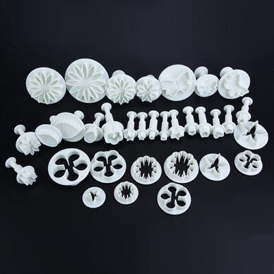 

Greensen 33pcs Cake Decoration Tool Kit Modeling Tools for Cookie Cutter Mold Sugarcraft Icing