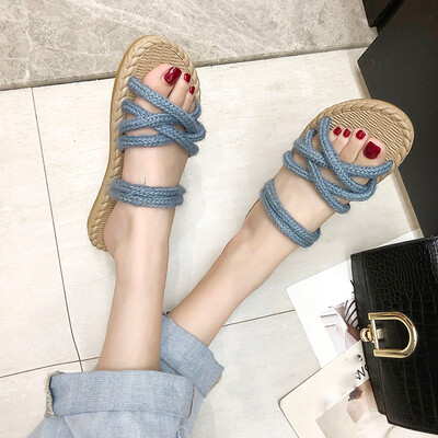 

Rose Summer Fashion Ladies Versatile Woven Flat Slippers Casual Beach Shoes