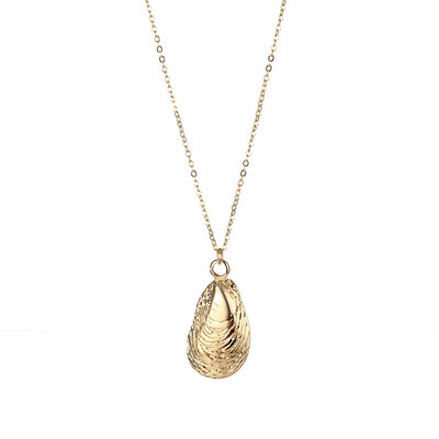 

New Gold Fashion Shell Starfish Pendant Necklace For Women Bohemian Cowrie Shell Choker Necklaces Pendants Female Ocean Jewelry