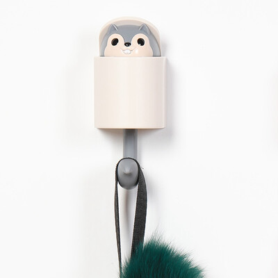 

Simple Convenient Squirrel Wall Hook Key Holder Wall Decor Home Decorative