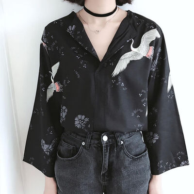 

Women Elegant V-neck Long sleeved Blouses Flora Print Cropped Sleeve Loose Female Girl Chiffon Blouse Casual Clothing