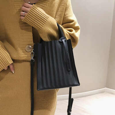 

Ins super fire bag female bag 2019 new wave Korean version of the wild student Messenger bag transparent jelly shoulder portable