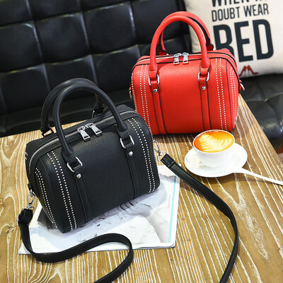 

Europe&the United States new Boston womens bag pillow bag simple fashion rivet handbag shoulder slung trend bag