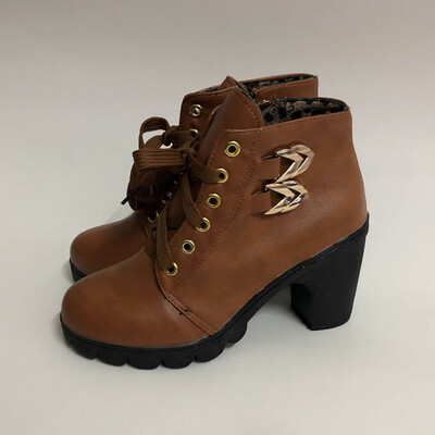 

Rose Women Pure Color Square Heel Lace-Up Suede Boots Retro Boots Round Toe Shoes