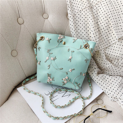

Tailored Women Beach Lace Embroid Bucket Bag Square Bag Messenger Bag