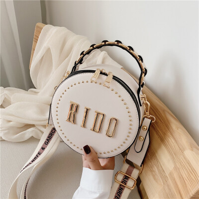 

Qiao Bani 2019 new Korean chic fashion rivet personality small round bag shoulder shoulder diagonal trend handbags