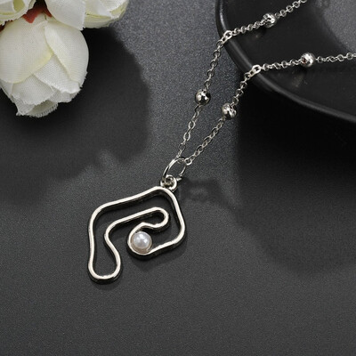 

Golden Necklace Simple Openwork Leaf Necklace Temperament Lady Necklace Imitation Pearl Sweet Fashion Jewelry Wedding Party Gift