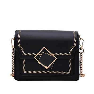 

Fashion ribbed chain small square bag female 2019 new personality lock buckle female bag tide wild shoulder bag