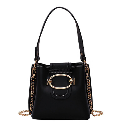 

Ins new bag female 2019 new Korean fashion pearl portable slung versatile shoulder chain small square bag