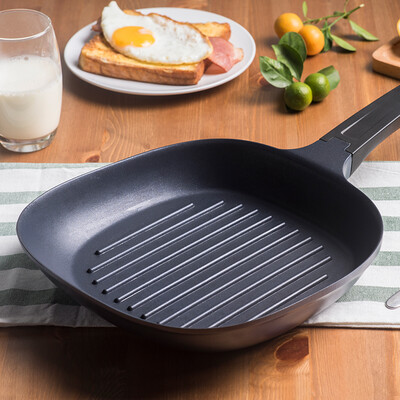 

Beijing Tokyo made European die-casting 26CM steak pot burning gas induction cooker universal