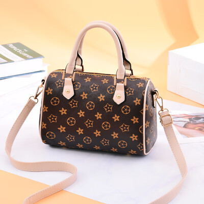 

Female bag 2019 new bag female Korean version of the fashion casual handbags Messenger shoulder single wild handbag