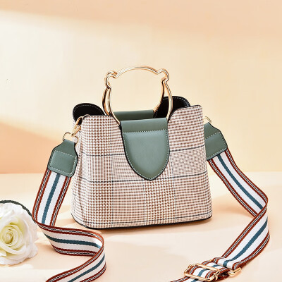 

Plaid Korean fashion Joker ins portable ladies bag net red casual simple diagonal bag