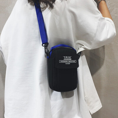 

2019 new ins super fire handbag cute small square bag Messenger bag personality fashion mobile phone bag multi-function wallet