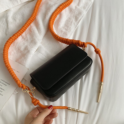 

Net red small bag female bag new 2019 tide Korean version of the wild Messenger bag fashion texture shoulder personality small square bag