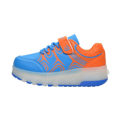 

Children Shoes with Wheels Kids Shoes with LED Lights Shoes Glowing Sneakers Kids Light Up Shoes for Boys Girls tenis infantil