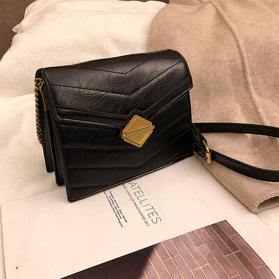 

Ins super fire bag female 2019 new Korean version of the fashion casual texture wild chain shoulder slung small square bag