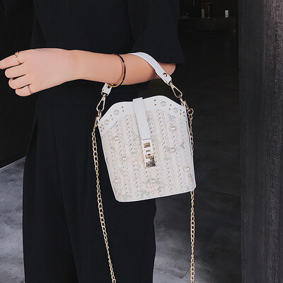 

Tailored Women Bag Simple Woven Straw Crossbody Pearl Straw Chain Bucket Bag