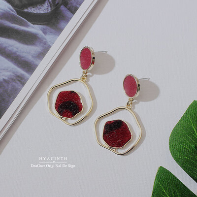 

In 2019 the new brand design original leopard earrings for women