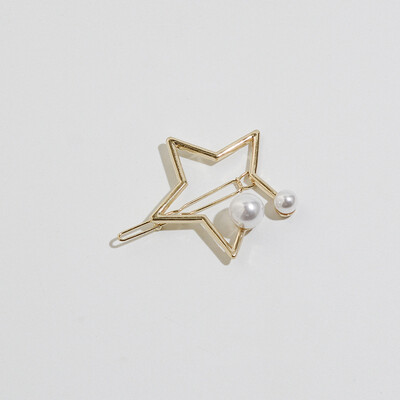 

Korea Simplegirl temperament wild pearl hairpin word clip combination network red temperament bangs clip