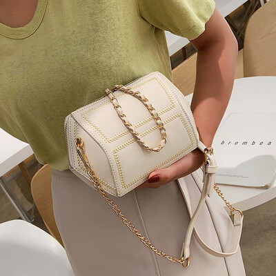 

Womens bag 2019 new fashion chain bag summer small fresh messenger bag wild inssen chain bag handbag