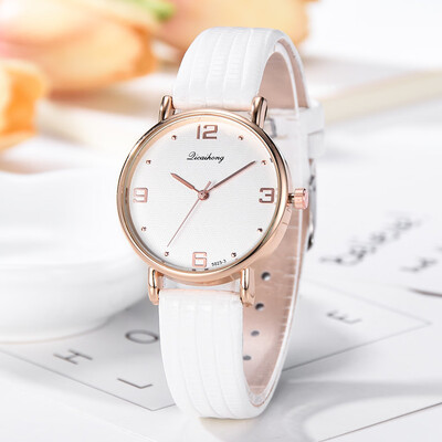 

RM Fashion Simple Flat No Scale Dial Belt Fashion With Quartz Womens Watch