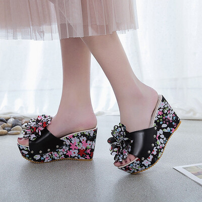 

Rose Slope With Female Summer Flip-Flops Beach Shoes High-Heeled Platform Slippers