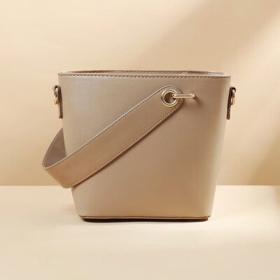

Fashion handbag 2019 spring new cool simple shoulder bag casual handbag retro diagonal package