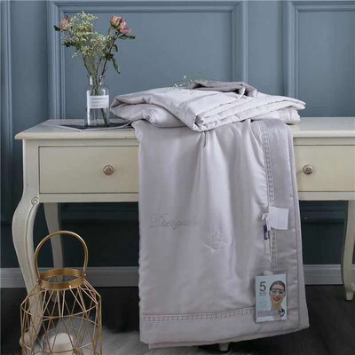 

Fuguilan silkworm pupa protein summer cool by air conditioning summer thin quilt 2 m 23 m single double being 4105