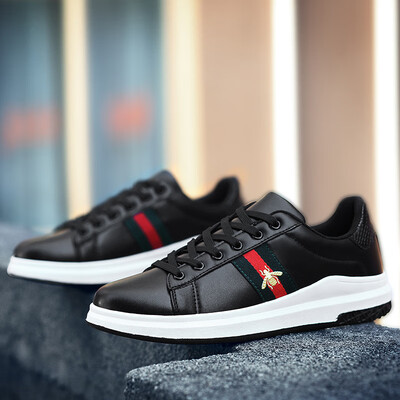 

Shoes mens low help students small white shoes Korean plate shoes tide shoes bee leather face mens shoes four seasons shoes