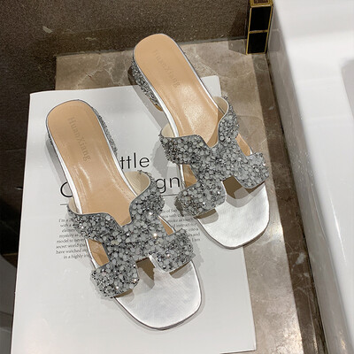 

2019 new summer thick heel net red slippers women wear rhinestone white H slippers high heel fashion Joker H sandals