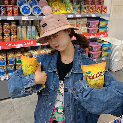 

Hat lady 2019 autumn&winter new fisherman hat Japanese art outdoor sunscreen hat Korean version 100 basin cap
