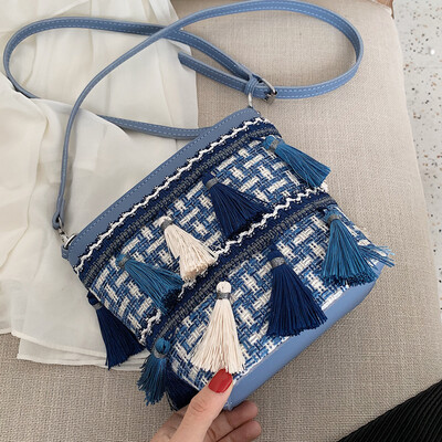 

Summer fresh small bag woman 2019 new network celebrity liquid single shoulder bucket bag 100 lap woven oblique satchel bag