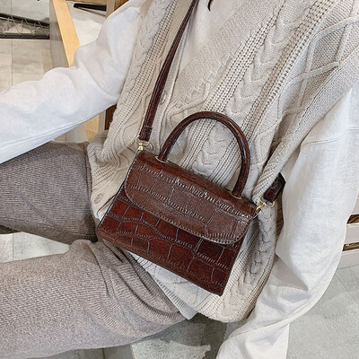 

Tailored Women Retro Portable Small Square Bag Wild Shoulder Bag Messenger Bag