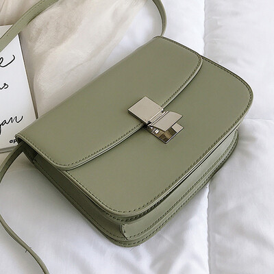 

In summer the new little fresh girl 2019 new fashion pure color tofu bag students take the oblique satchel bag