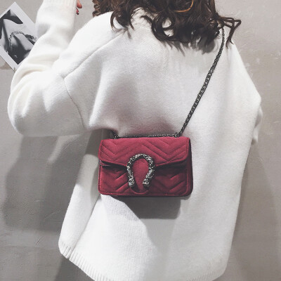 

Chic chain bag female 2019 new Korean fashion velvet small square bag simple wild single shoulder Messenger bag tide