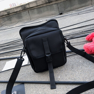 

Tailored Fashion Neutral Canvas Solid Color Shoulder Bag Messenger Bag Multi-Purpose Bag