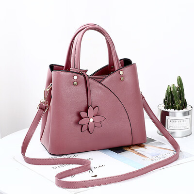 

Womens bag 2019 spring&summer new small fashion single shoulder Messenger bag wild big bag handbag female bag
