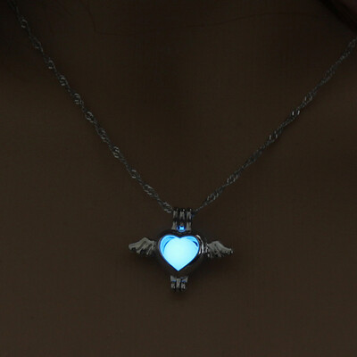

1PC New Skull Glow In The Dark Chaming Luminous Horse Heart Owl Charm Women Jewelry Fashion Pendant Necklace