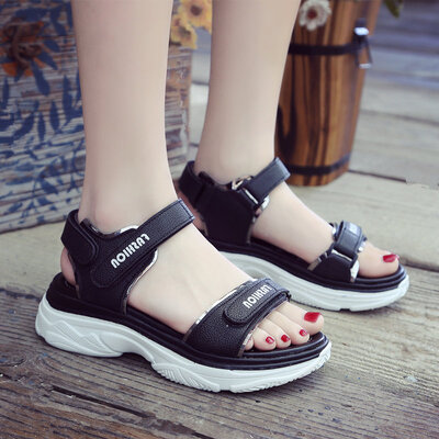 

Sandals women summer 2018 beach shoes hook&loop flat Korean version of Joker leisure sports students simple tide