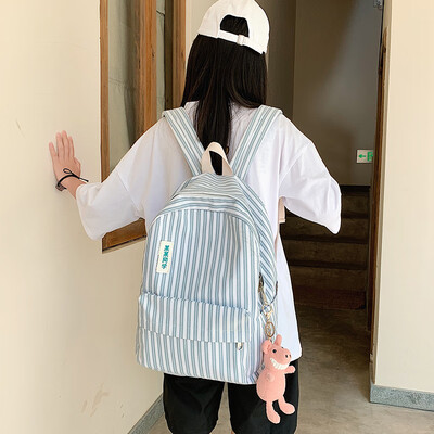 

The Korean version of high school girls backpack in Hyun-a Kim is cute