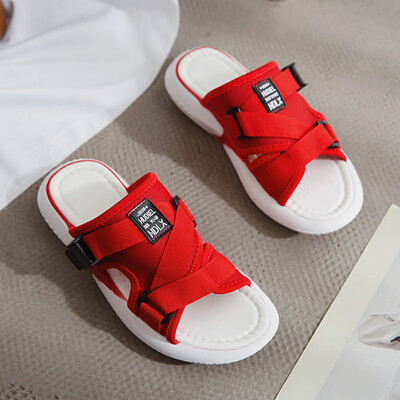 

Slipper women wear 2019 new summer Korean fashion thick net red Joker Hong Kong wind skid ins slippers