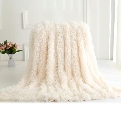 

Long Fur Throw Blanket Super Soft Long Shaggy Faux Fur Lightweight Warm Cozy Plush Fluffy Decorative Blanket for Couch Bed Chair 6