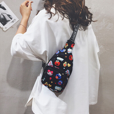 

Canvas small bag female 2019 new Korean version of the wild cute Sesame Street Messenger bag net red fashion sports chest bag