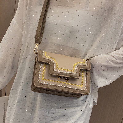 

Summer small fresh network red small bag female bag 2019 new fashion shoulder bag wild insyang air Messenger bag