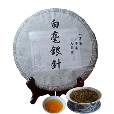 

300g Organic Fuding White Tea Bai Hao Yin Zhen Spring tea white silver needle tea Cake